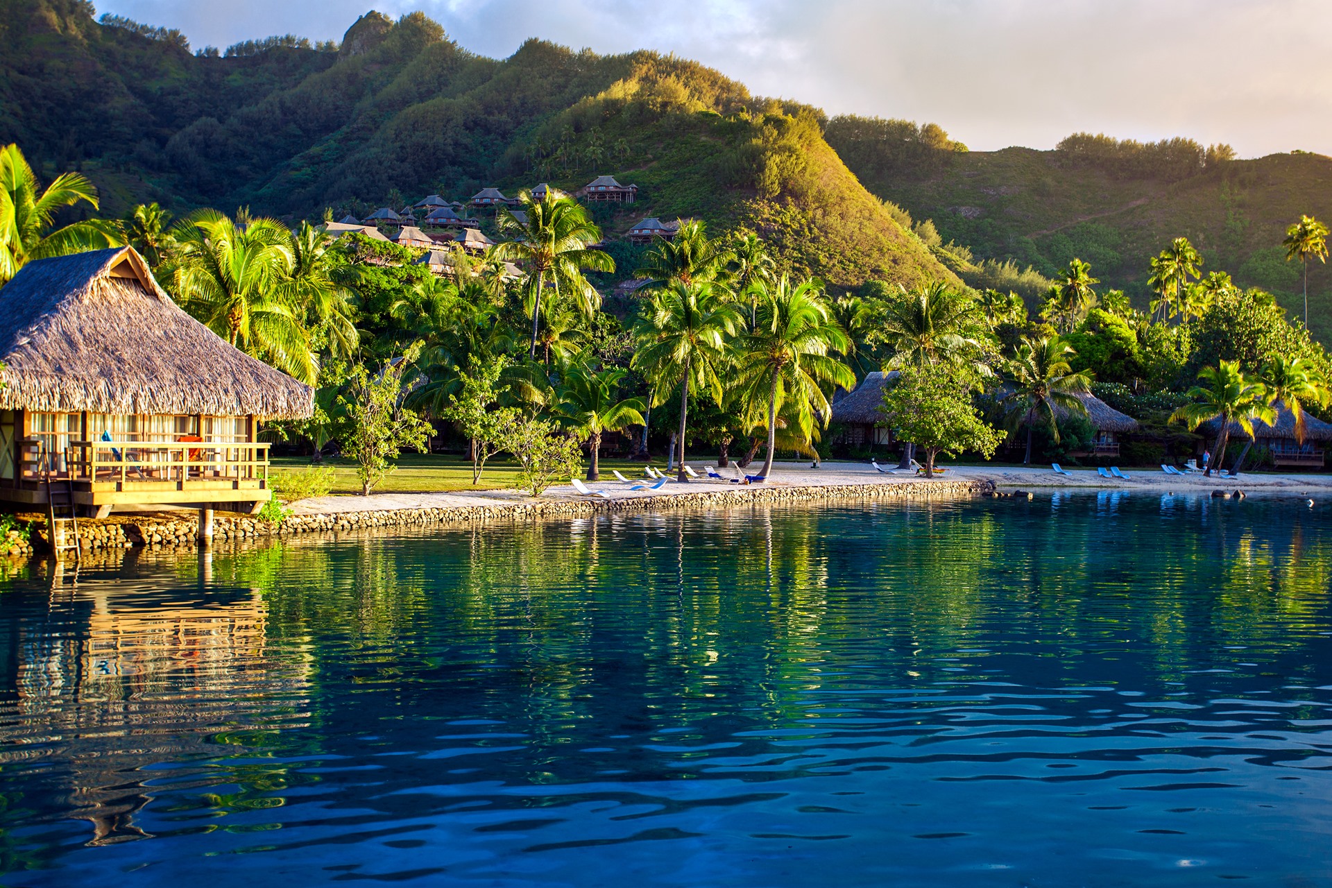 Bora Bora | LAT.40