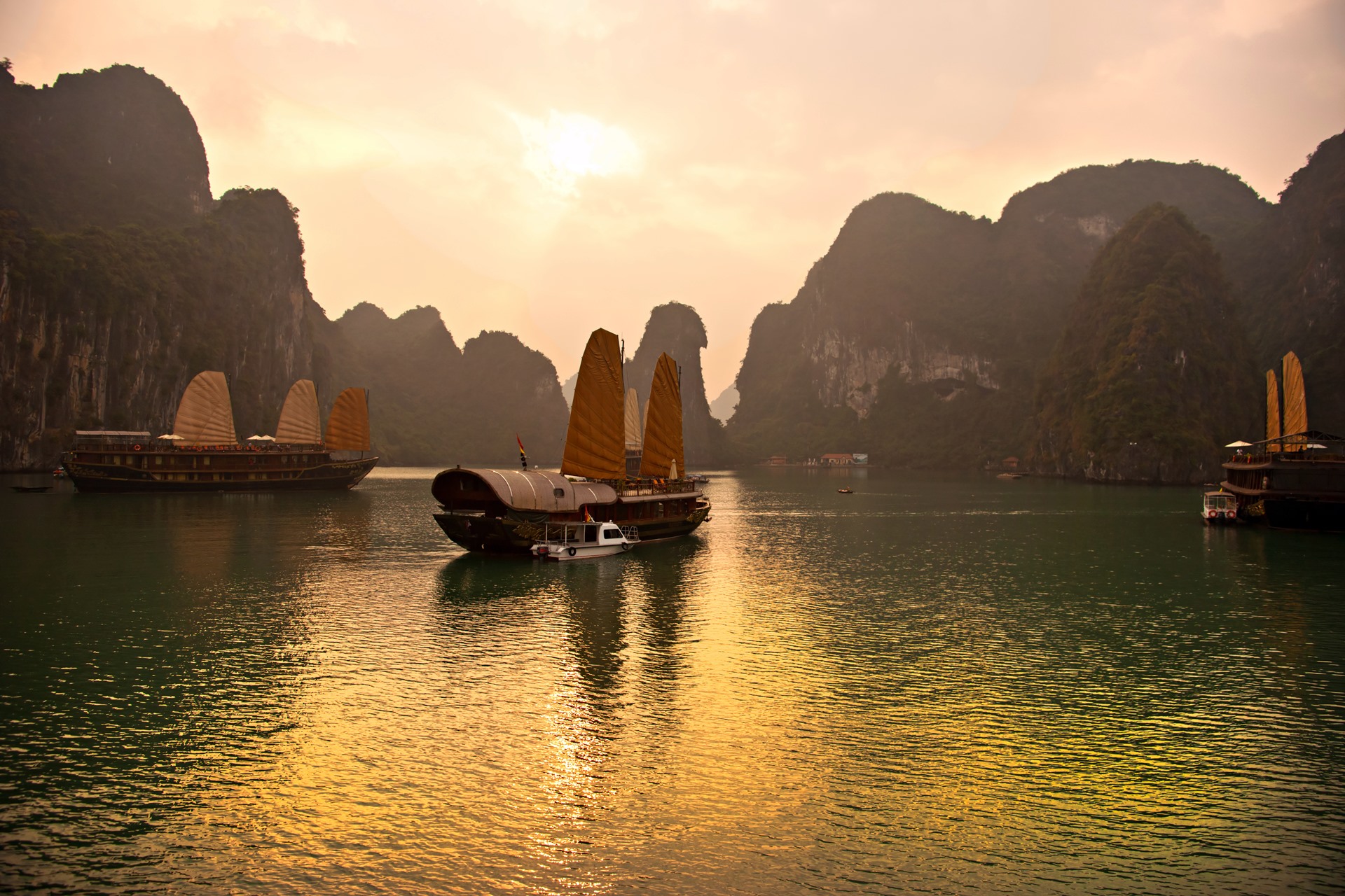 Halong