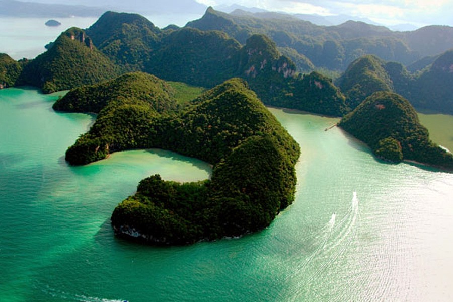 Luna de Miel Vietnam, Laos, Camboya y Four Seasons Langkawi diseñado por LAT.40