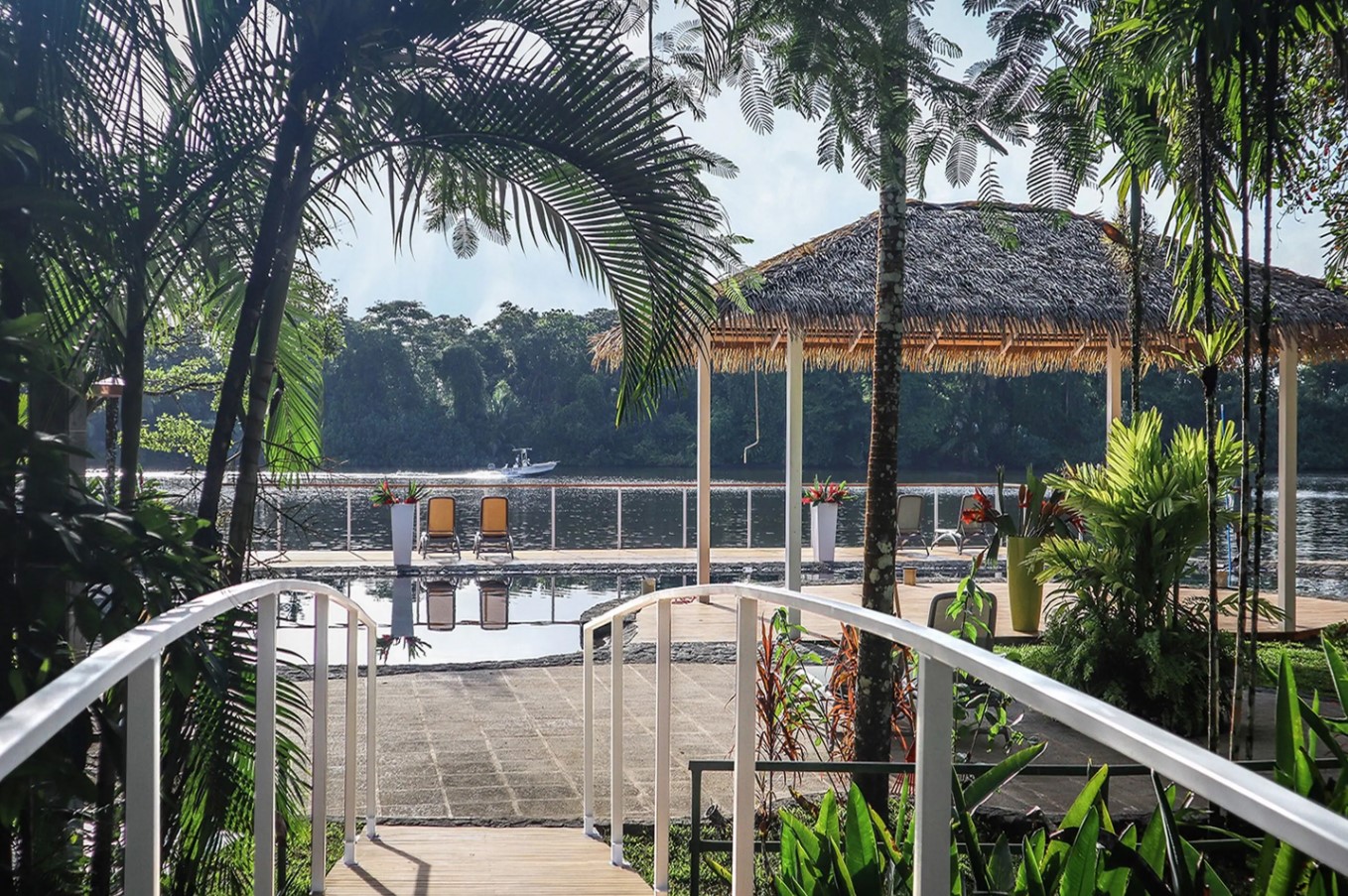 Tortuga Lodge and Gardens by Böëna