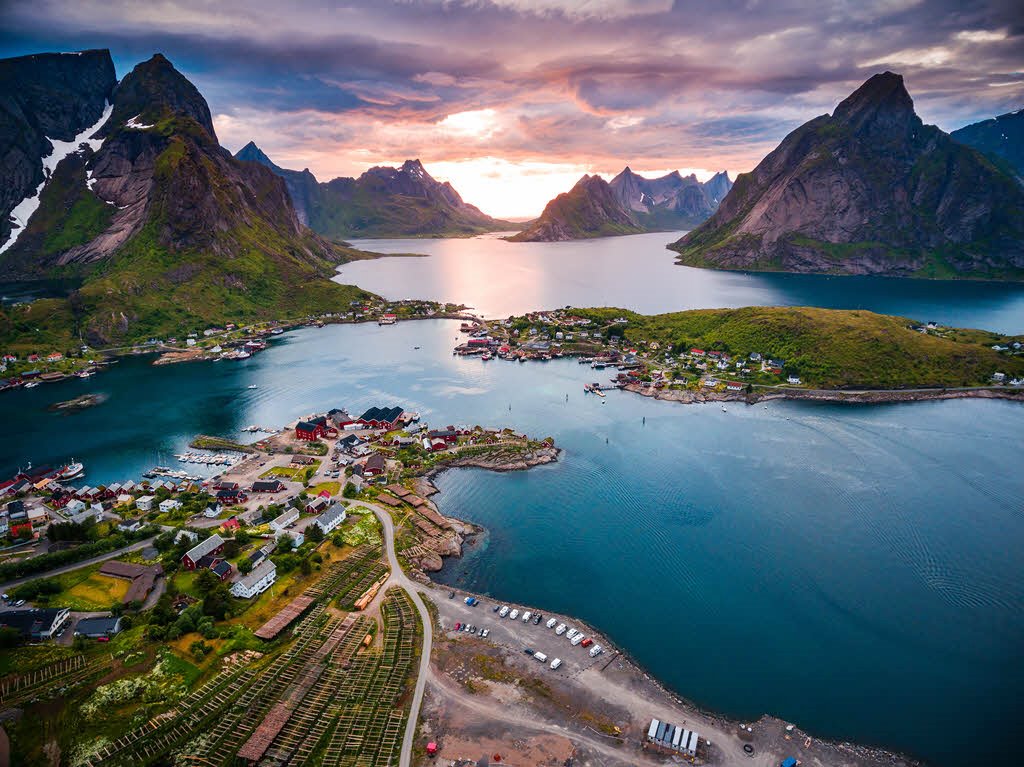 Lofoten | LAT.40