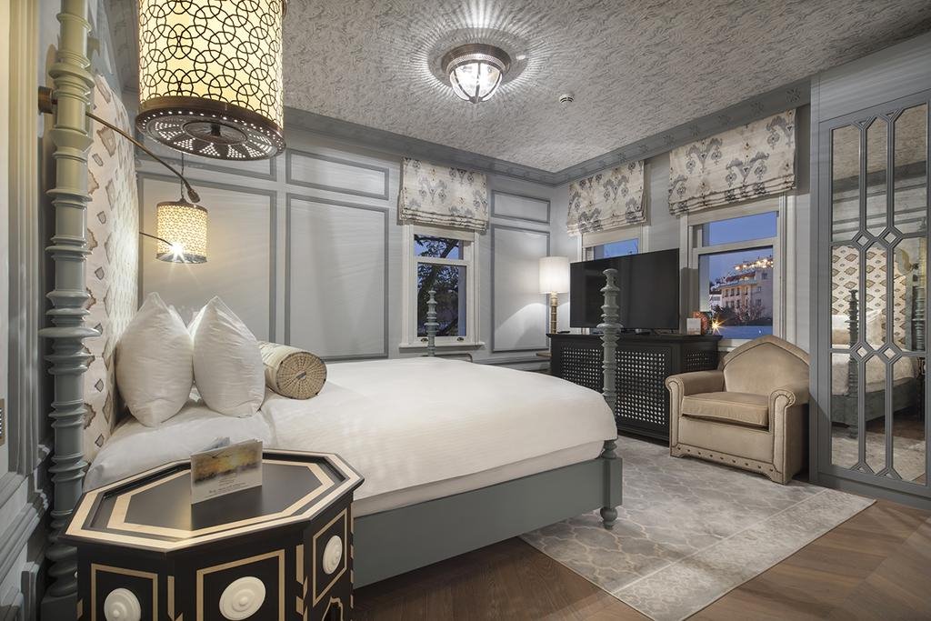 Hagia Sofia Mansions Istanbul, Curio Collection by Hilton en su destino