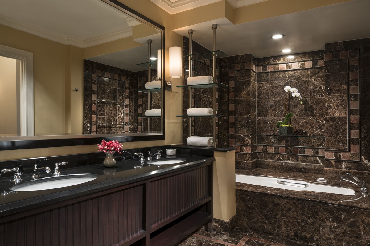Beverly Wilshire a Four Seasons Hotel en su destino