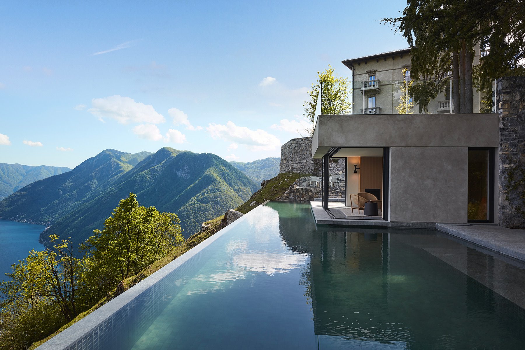 Art Nouveau Luxury Villa en su destino