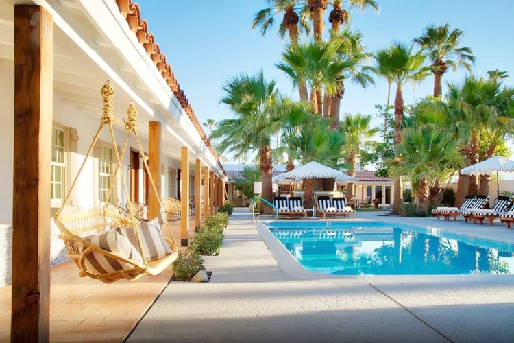 Dive Palm Springs en su destino