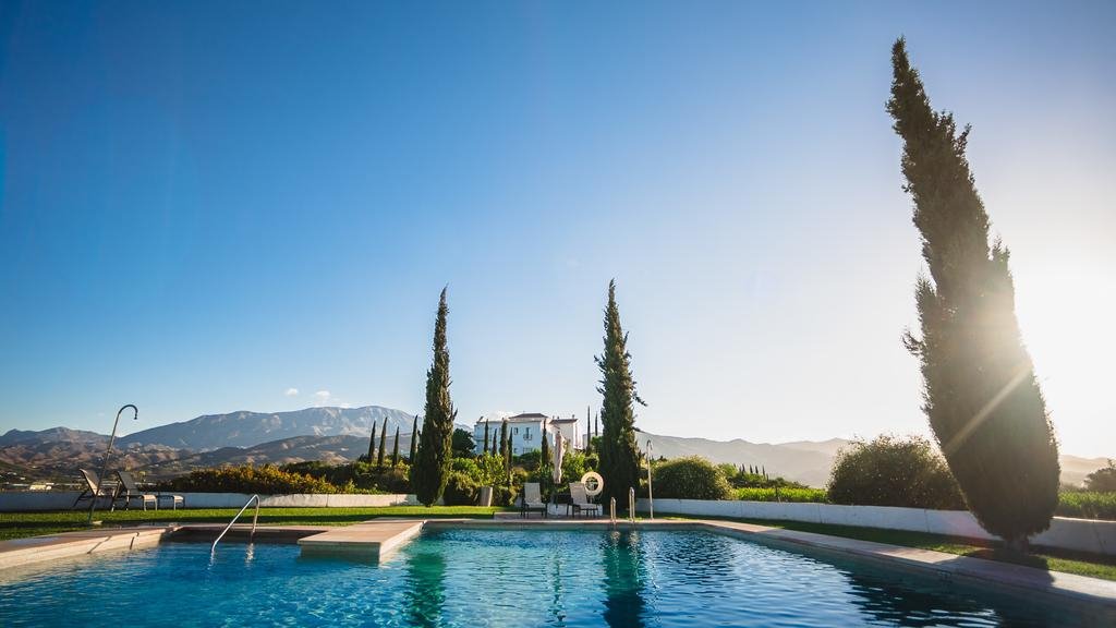 B Bou Hotel Cortijo Bravo en su destino