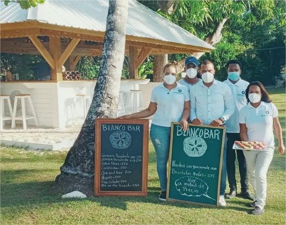 Todoblanco en Las Galeras