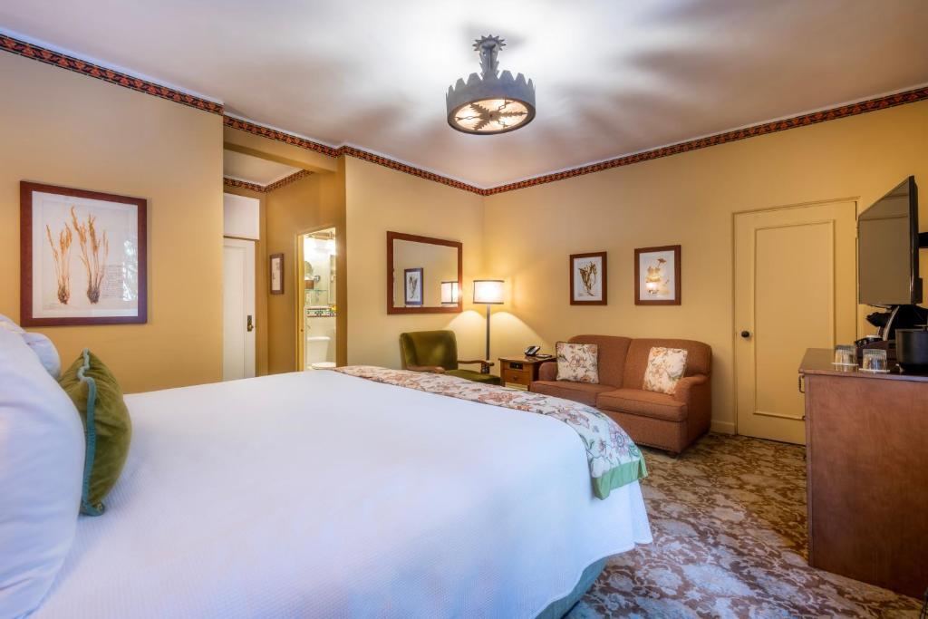 The Ahwahnee en su destino
