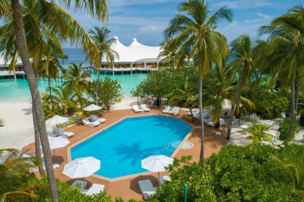 Safari Island Resort en Maldivas