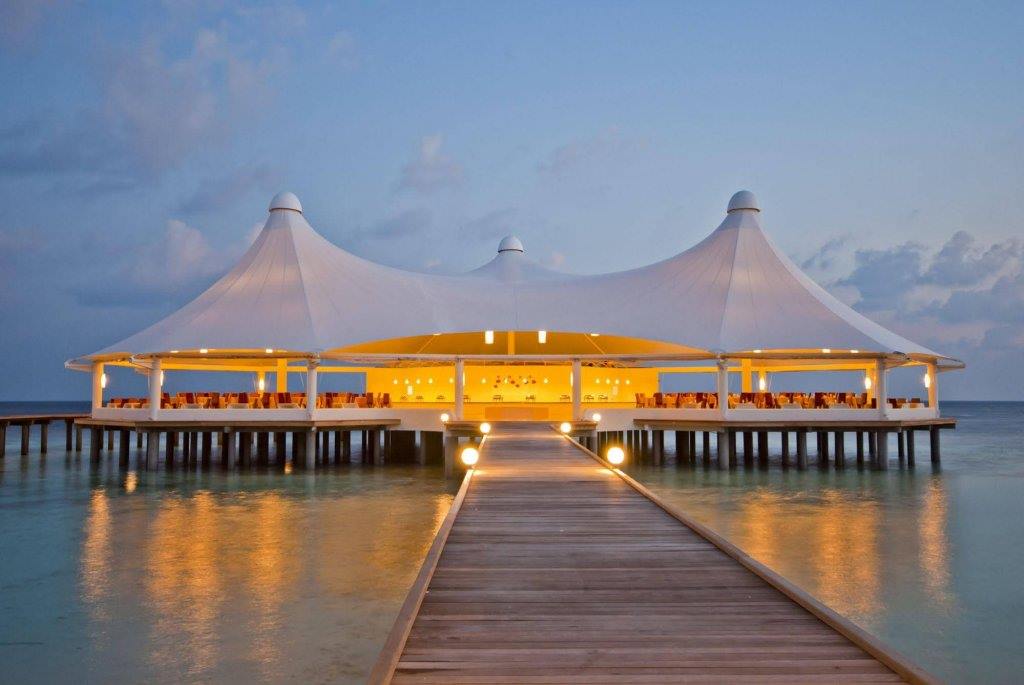Safari Island Resort en Maldivas