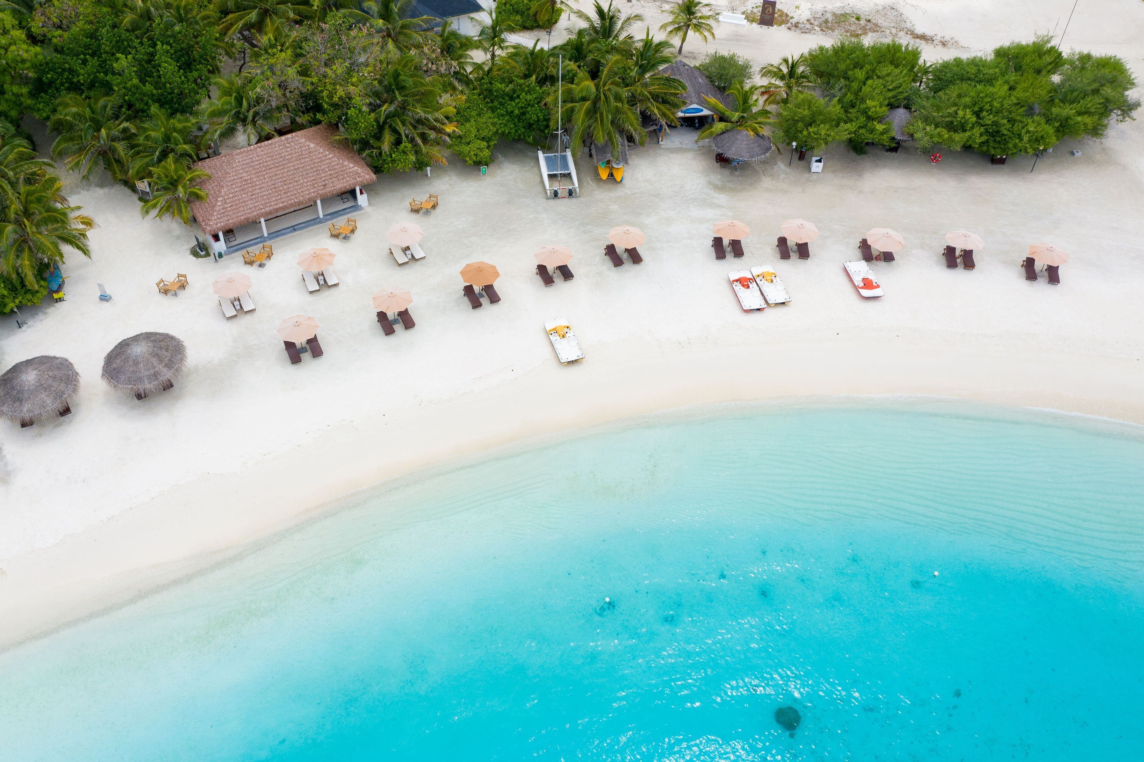 Cinnamon Dhonveli Beach Resort en Maldivas