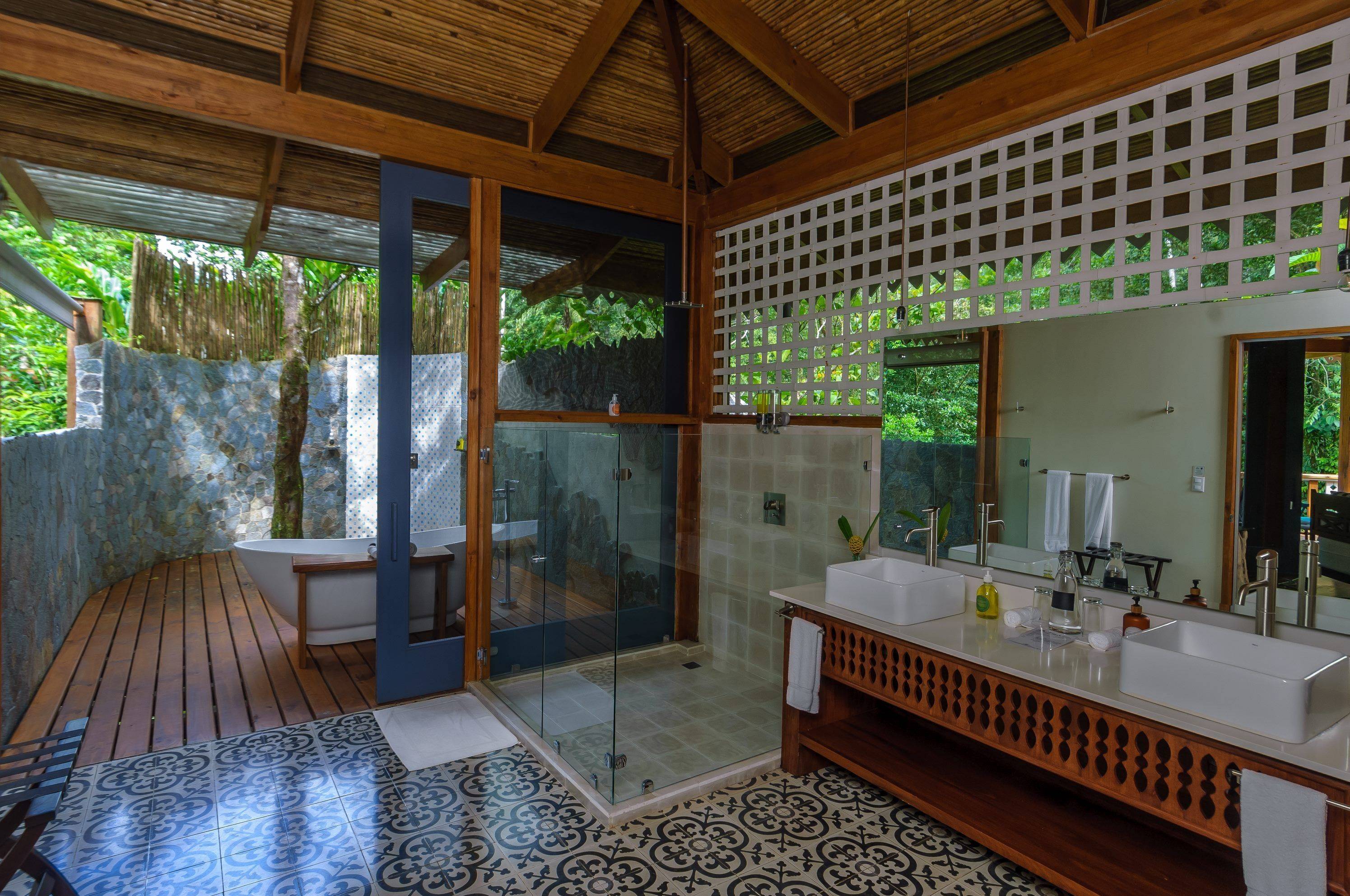 Pacuare Lodge by Böëna en Rio Pacuare