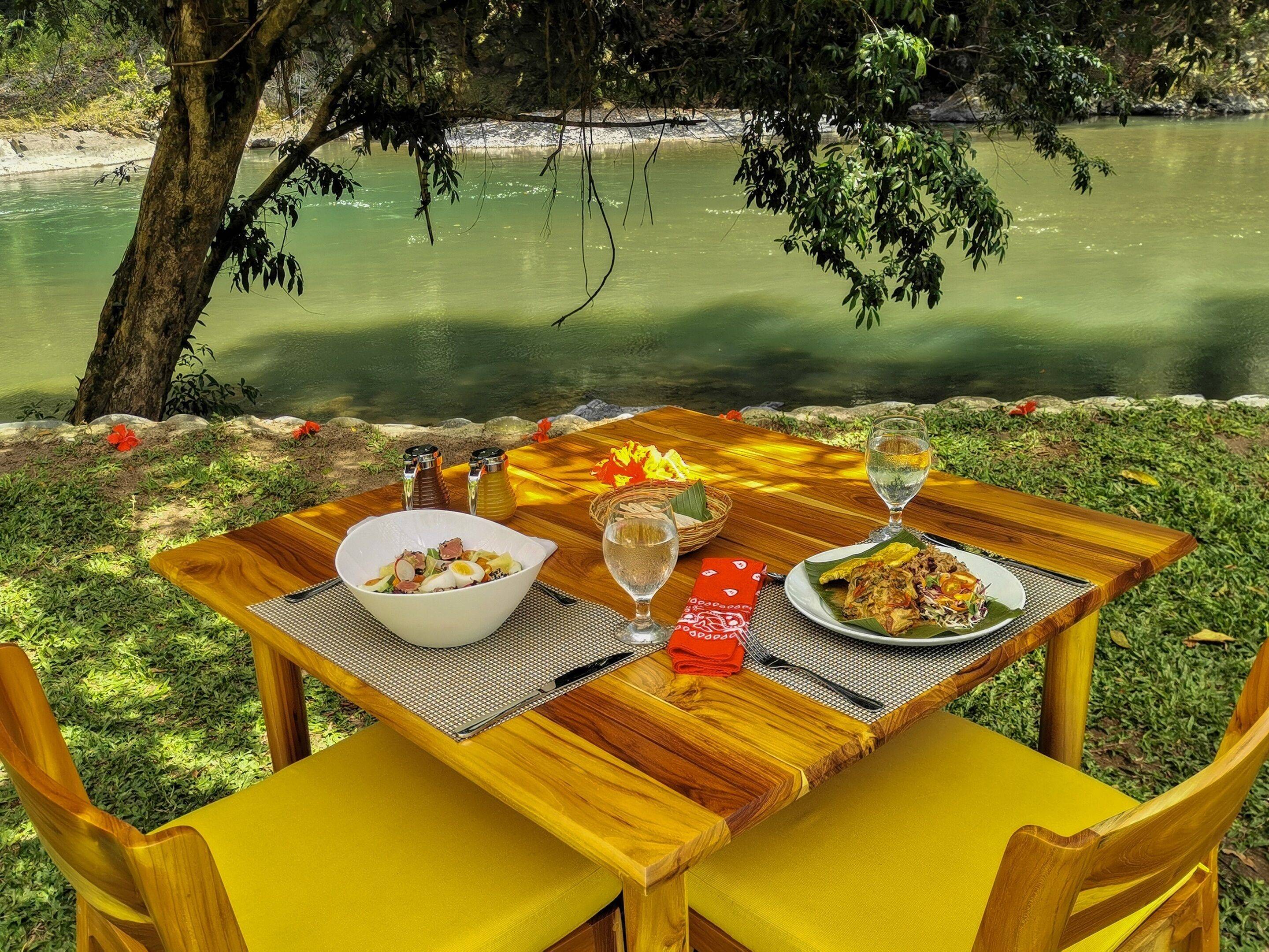 Pacuare Lodge by Böëna en Rio Pacuare