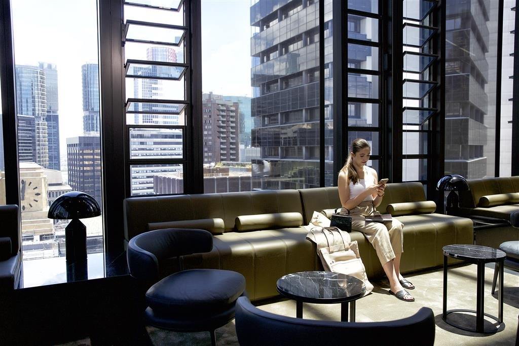A by Adina Sydney en Sidney