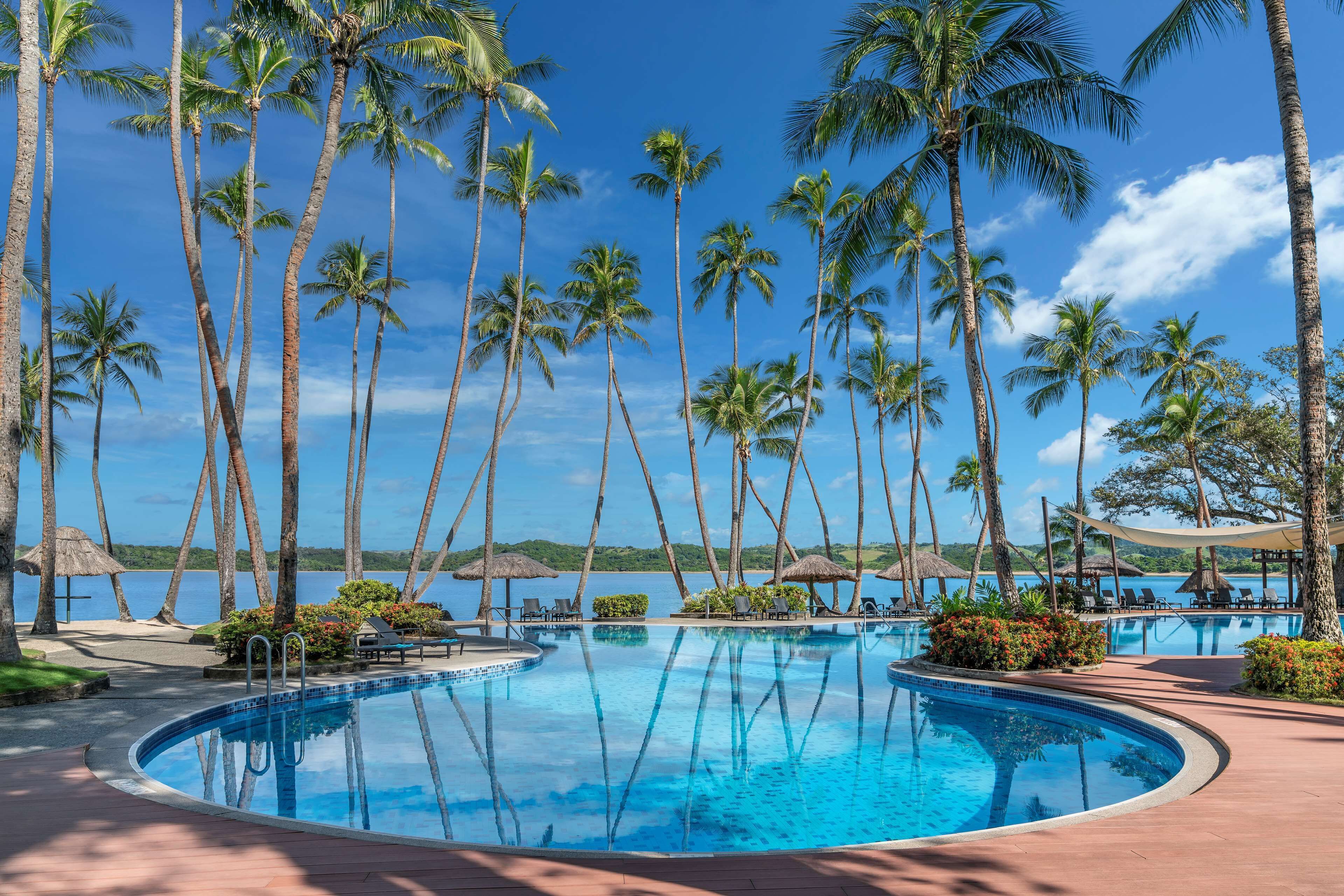 Shangri-La Yanuca Island