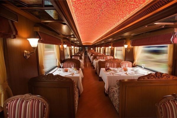 Maharajas' Express en India