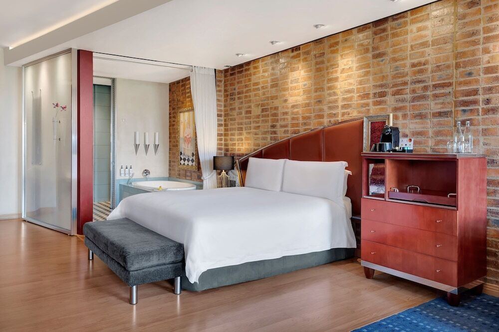 African Pride Melrose Arch Hotel, Autograph Collection