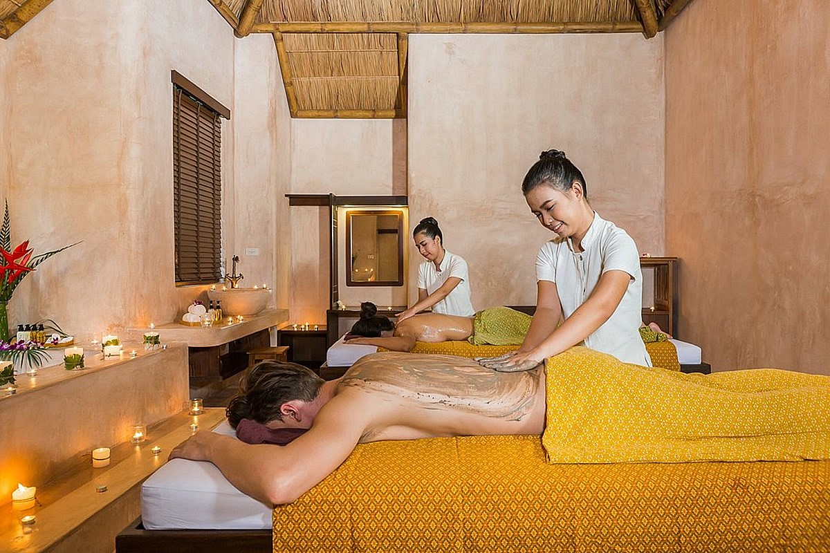 High Season Pool Villa & Spa