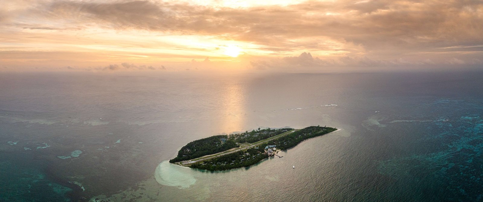 Waldorf Astoria Seychelles  en platte island