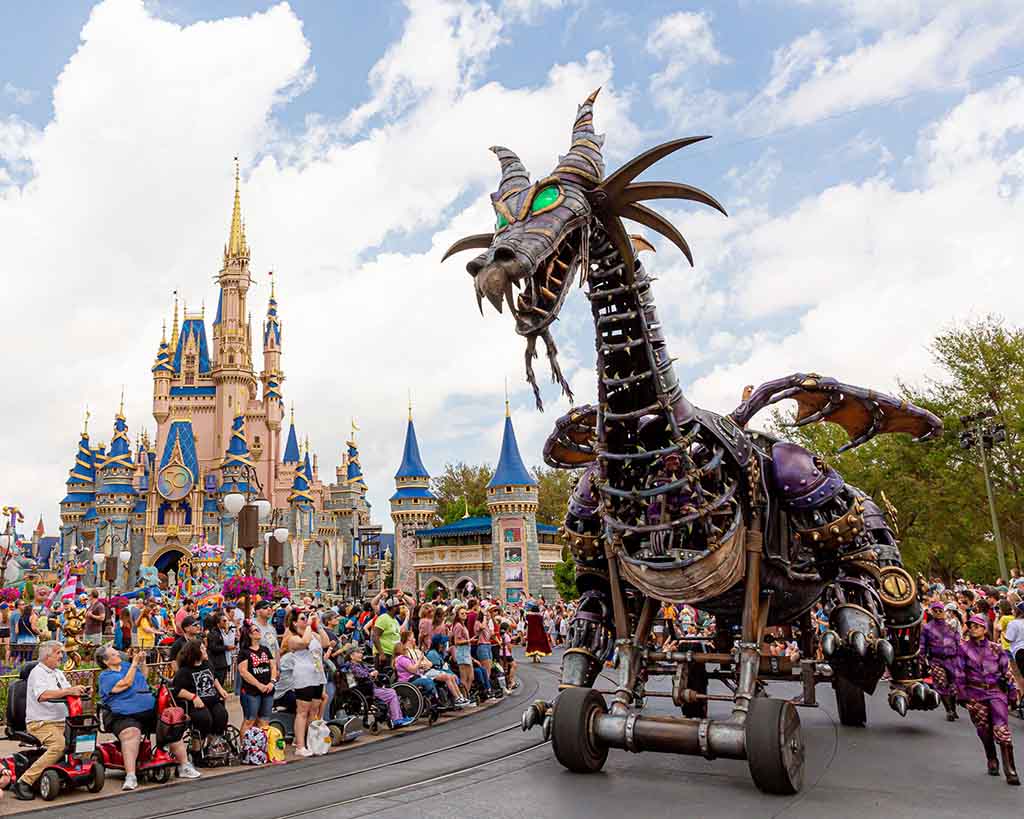 Disney World | LAT.40