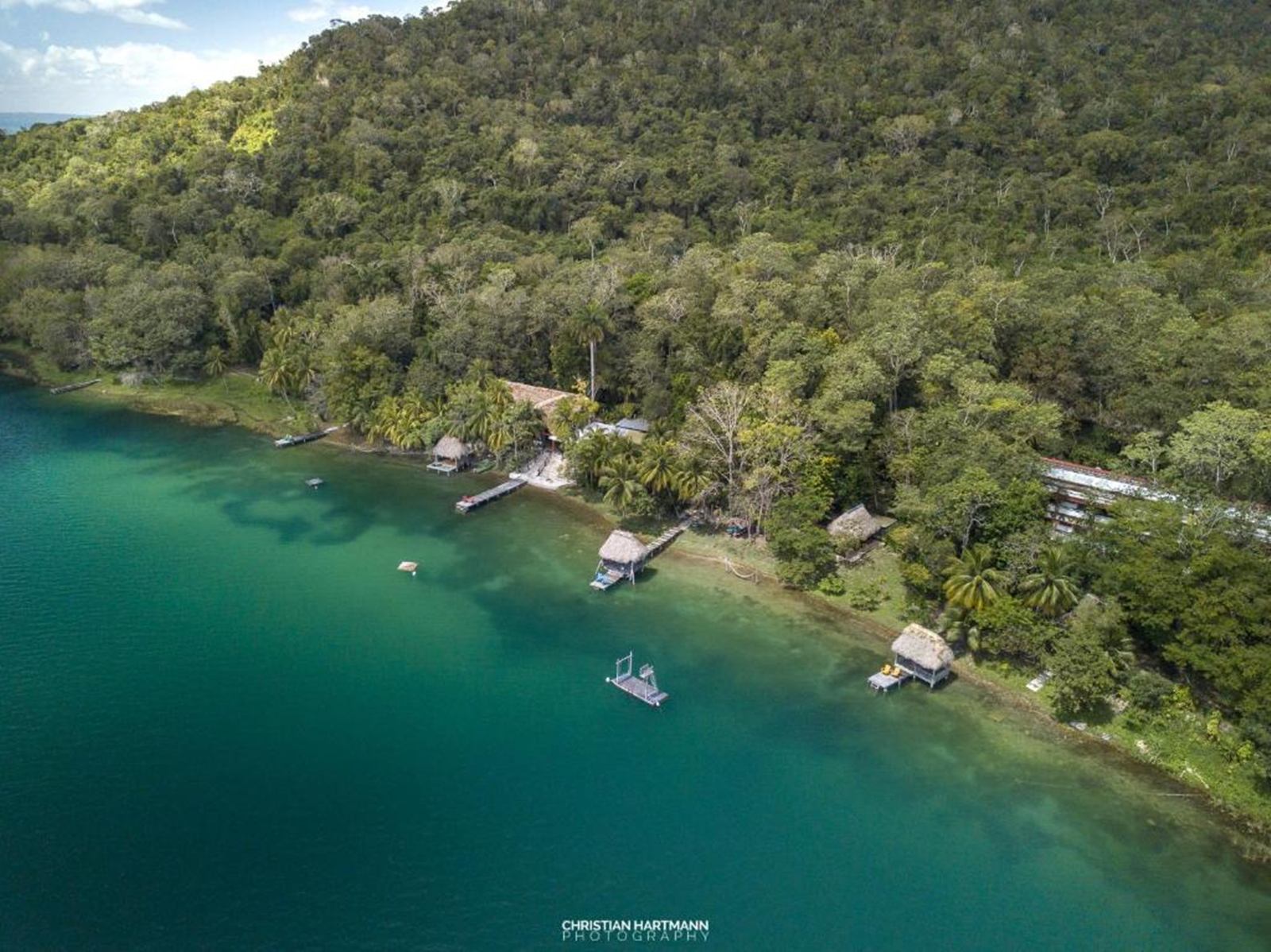 Hotel Gringo Perdido en lago peten itz