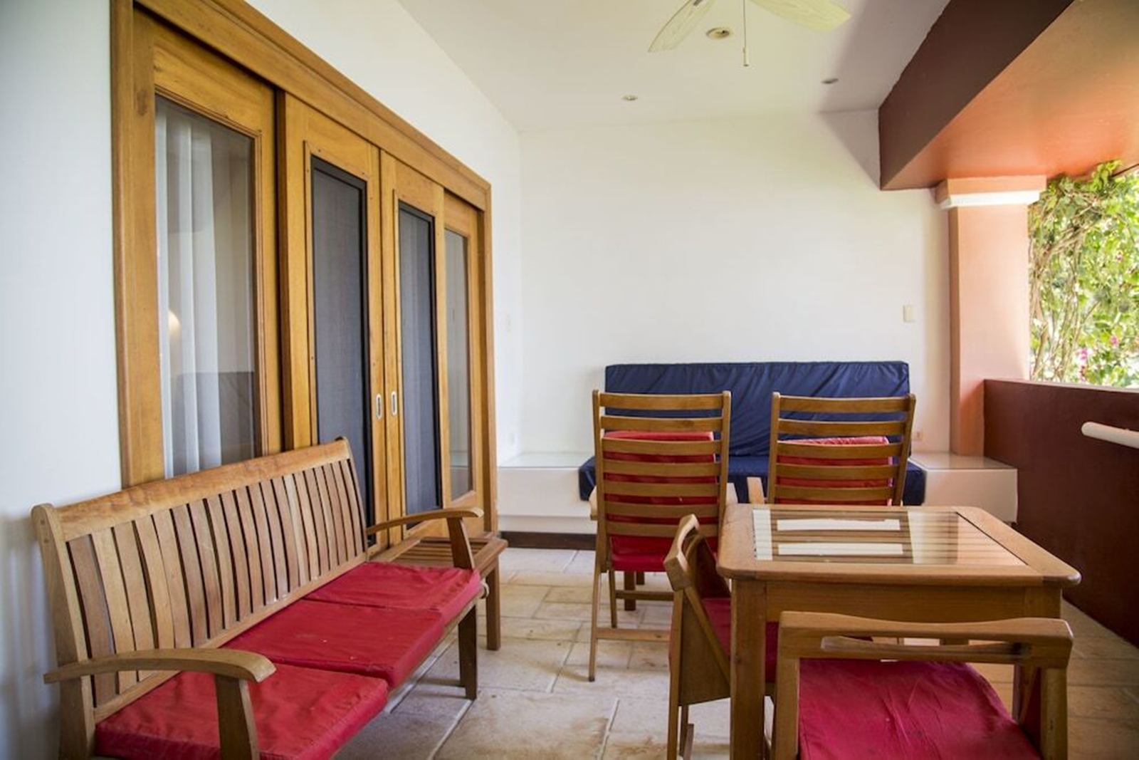 Hotel Gringo Perdido en lago peten itz