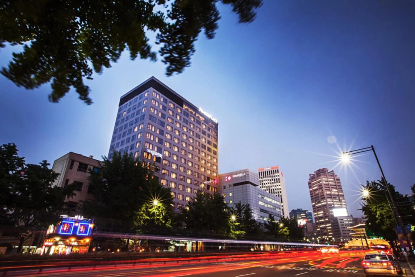 Fraser Place Namdaemun Seoul en su destino